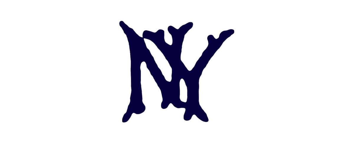 New York Yankees üst üste binen logosu